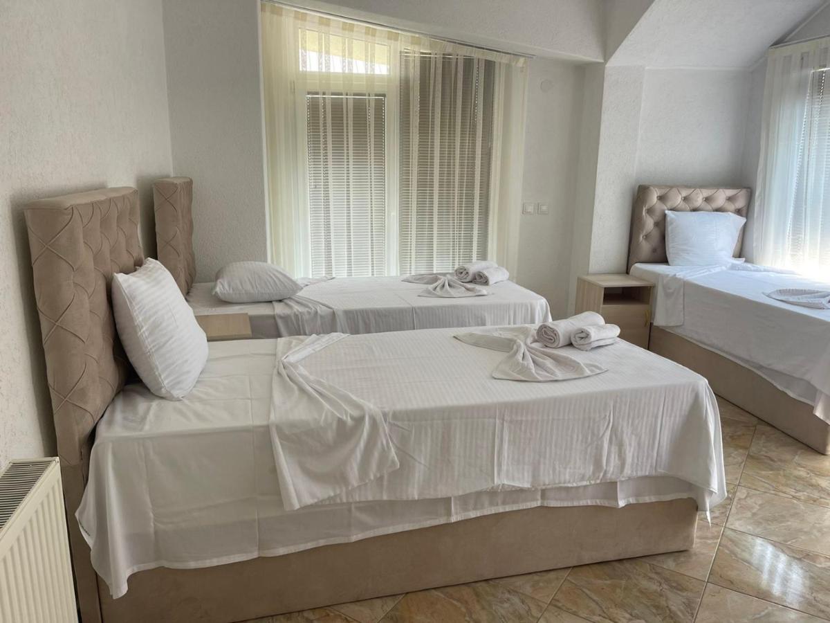 Hotel Montenegro Struga Eksteriør bilde