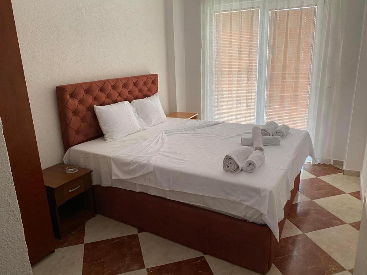 Hotel Montenegro Struga Eksteriør bilde