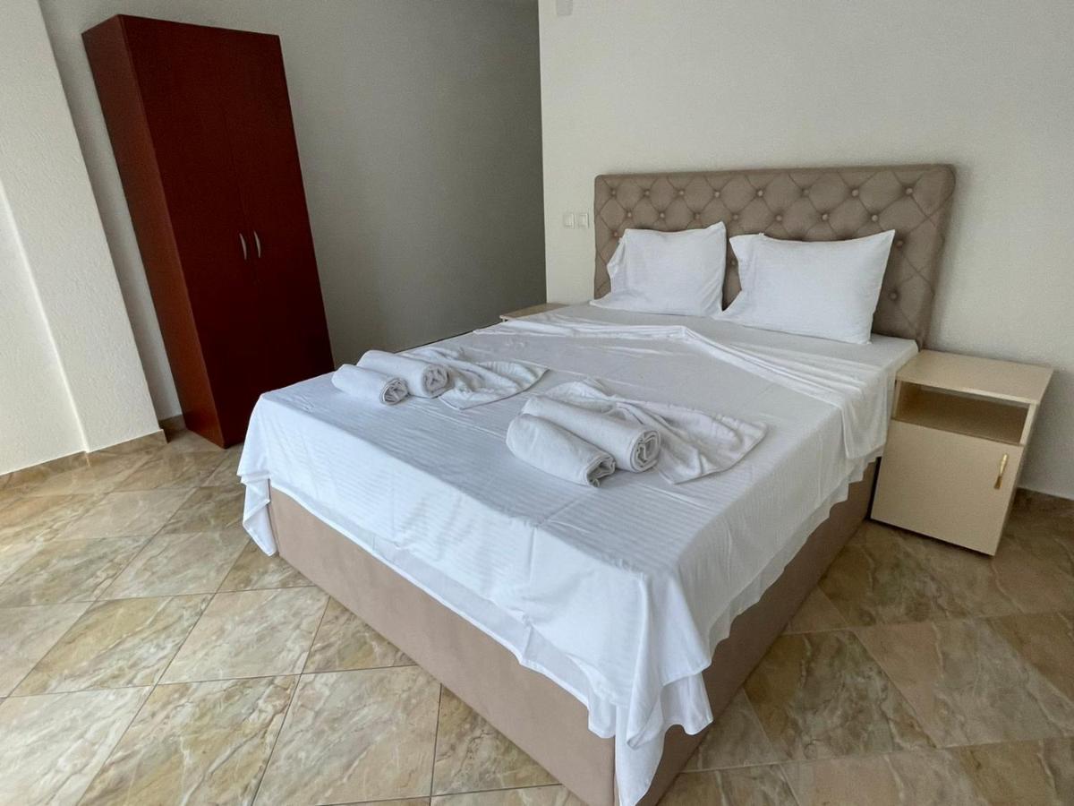 Hotel Montenegro Struga Eksteriør bilde